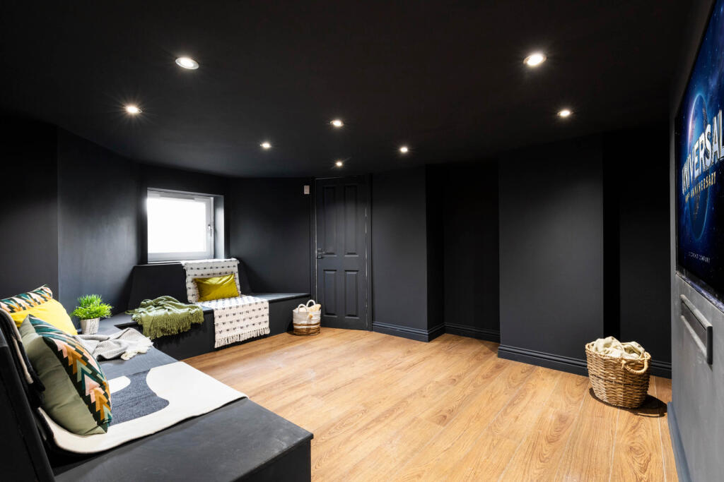 House in Leeds - View 5