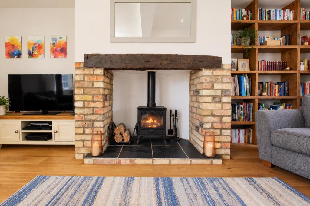House in East Hertfordshire, Meridian Park, Buntingford - More