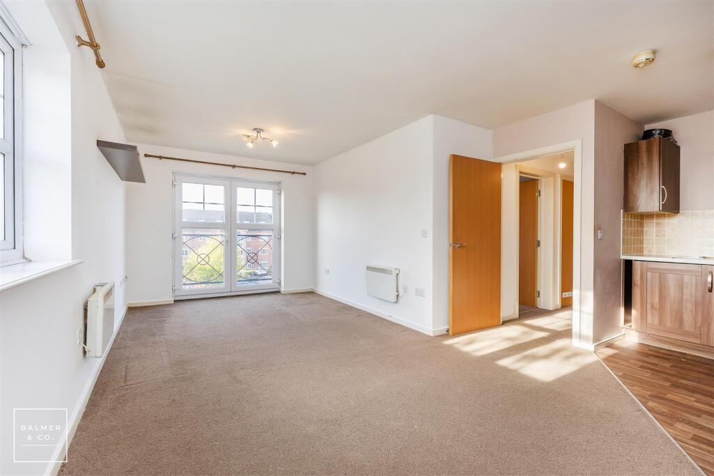 Clayborne Court, Atherton, M46 photo 2