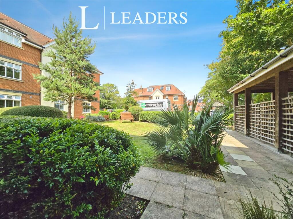 Chalford Grange, Fareham, Hampshire - View 5