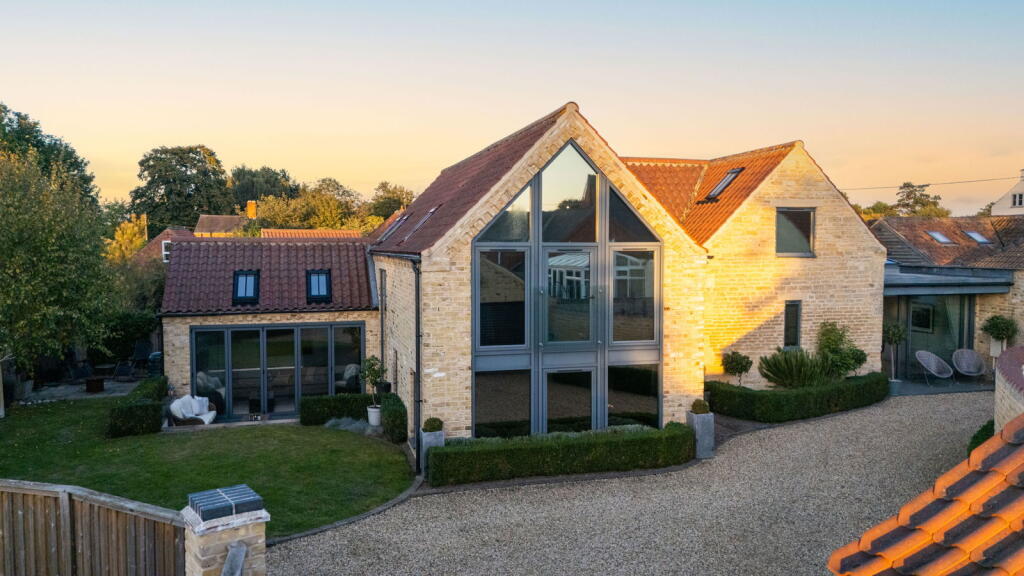4-bed detached on The Barn 24a High Street, Reepham, Lincoln, LN3 4DP, £650,000