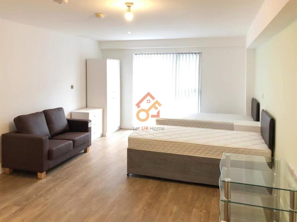 Main image of property: Cardinal Court, Scholes Street, Oldham, Manchester, OL1