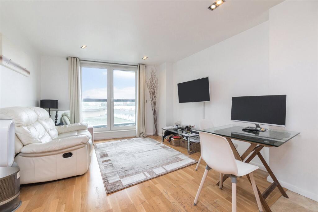 Main image of property: City Tower,
3 Limeharbour, E14