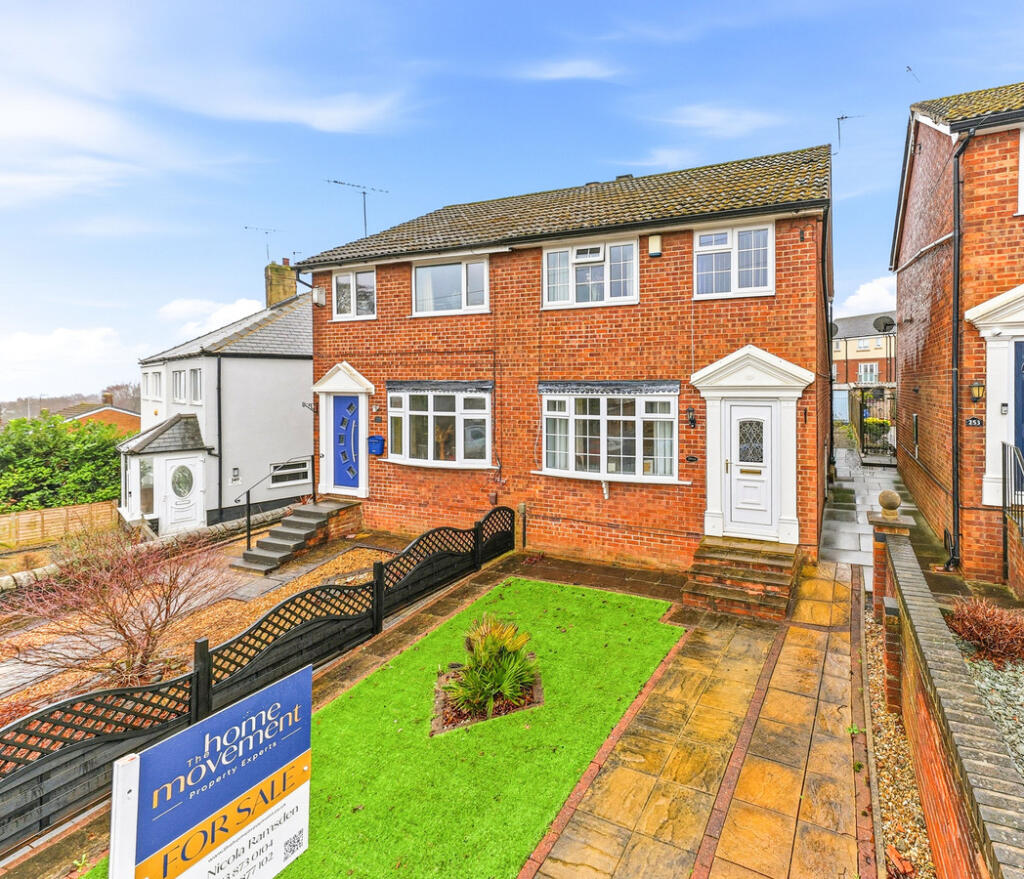 Main image of property: Broad Lane, Leeds, LS13