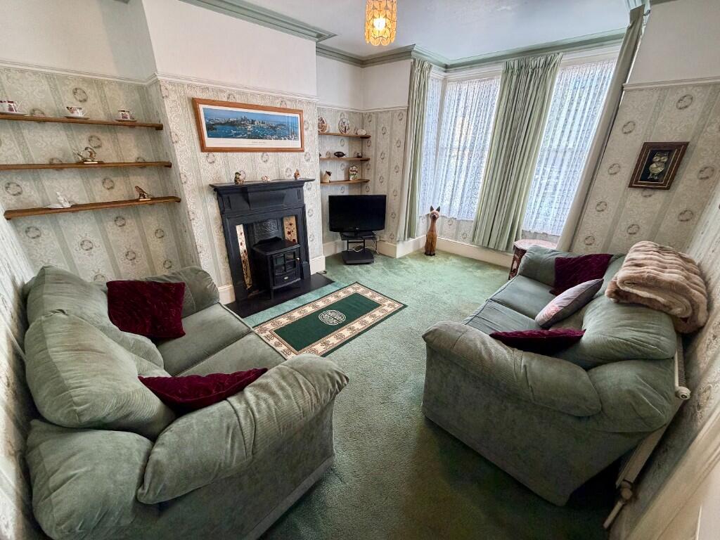 House in Gillingham, Twydall - View 2