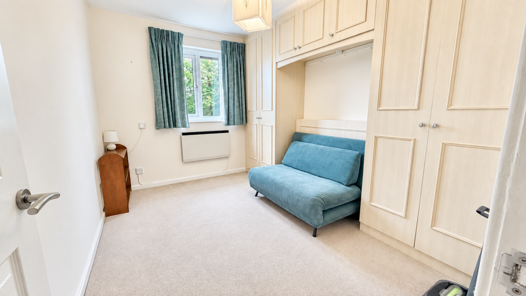 Apartment in Stockport - View 3