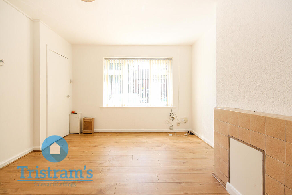 House in Nottingham, Old Lenton, Lenton - More