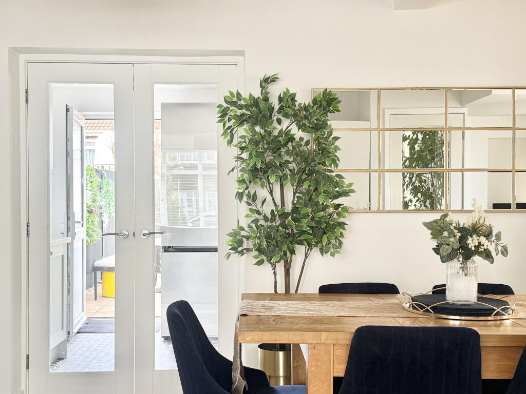 House in Bath, Yeovil Without - View 5