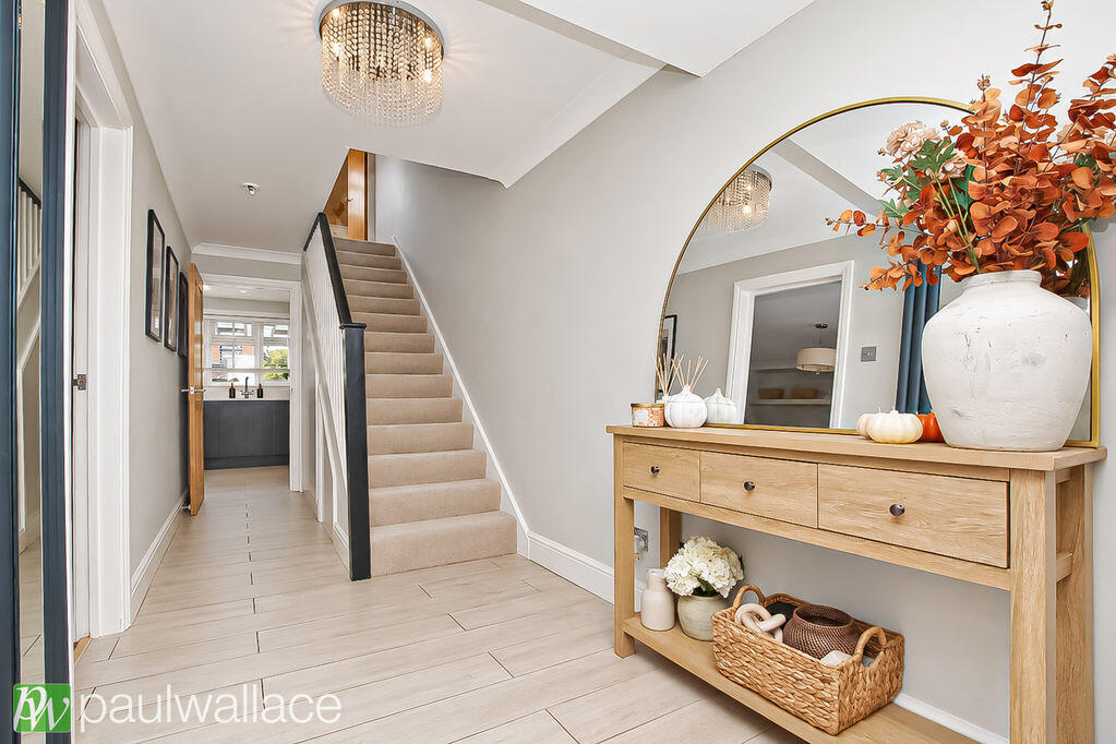 House in Broxbourne - More
