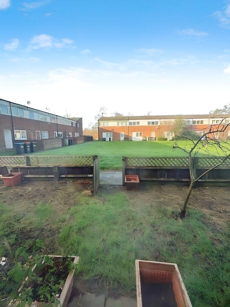 Franklins Croft, Wolverton, MILTON KEYNES photo 2