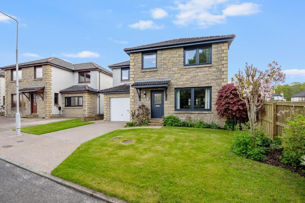 Main image of property: Henge Gardens, Glenrothes
