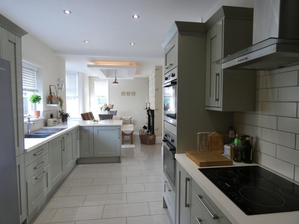 Welholme Avenue, Grimsby, DN32 - More