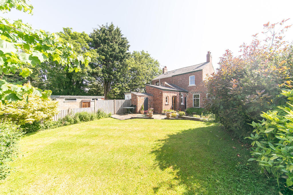 No. 1, Castle Lane, Staining, Lancs FY3 0BN photo 2
