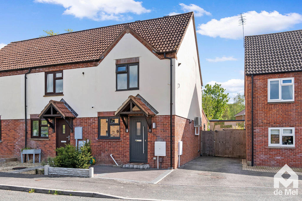 Main image of property: Meadow Lea, Bishops Cleeve, Cheltenham