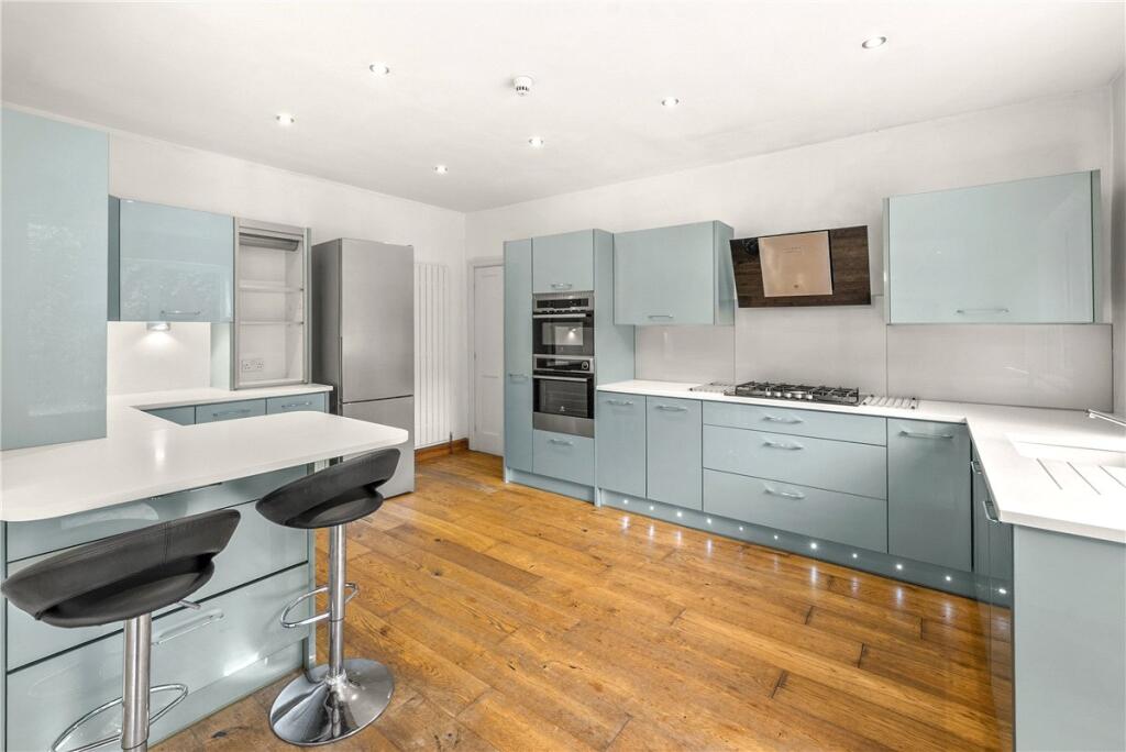 House in York - View 4