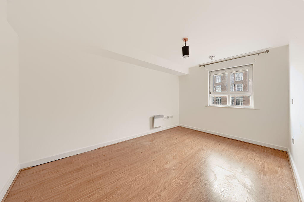 Apartment in Wigan - More