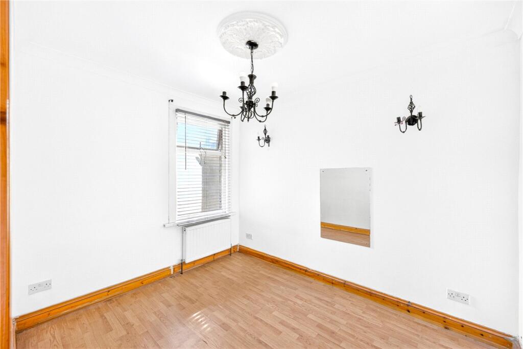 House in London - View 4