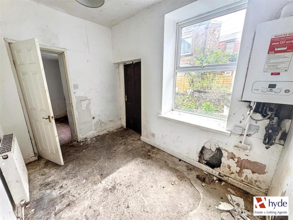 House in Stockport - View 4