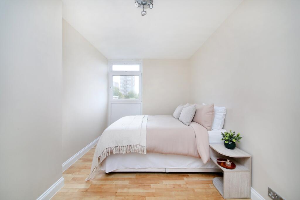 Apartment in London - View 3