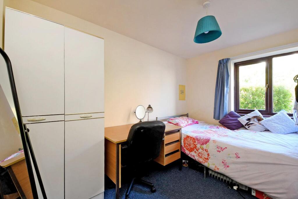House in Sheffield - View 4