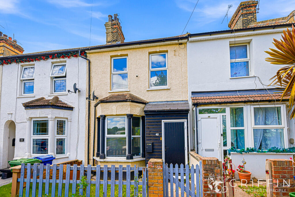 Main image of property: East Street, South Stifford, Grays, RM20