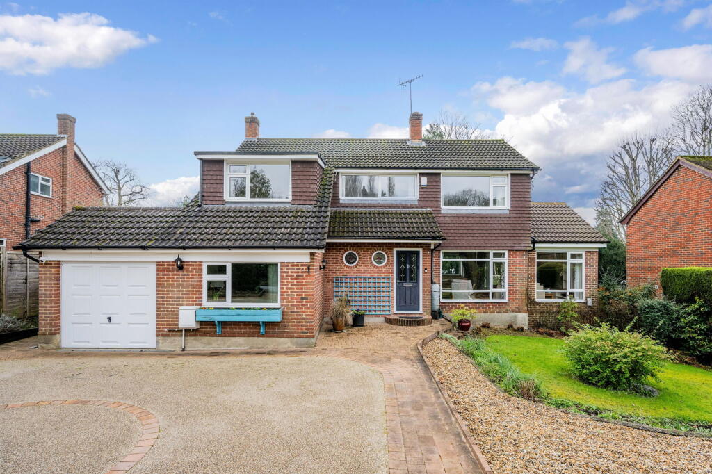 Main image of property: Raglan Road, Reigate