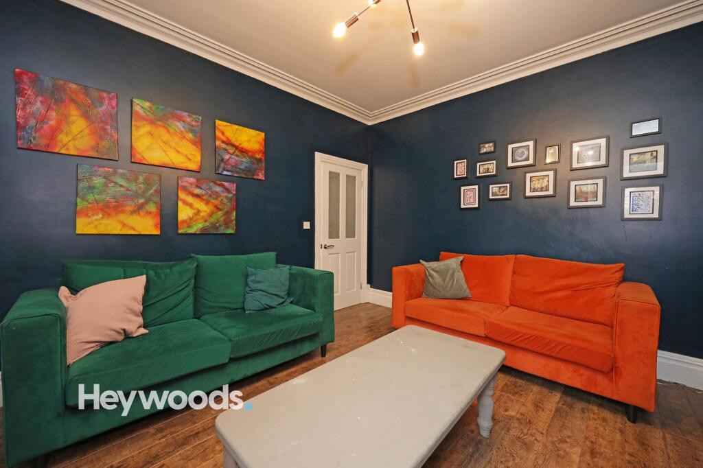 House in Stoke-on-Trent - View 3