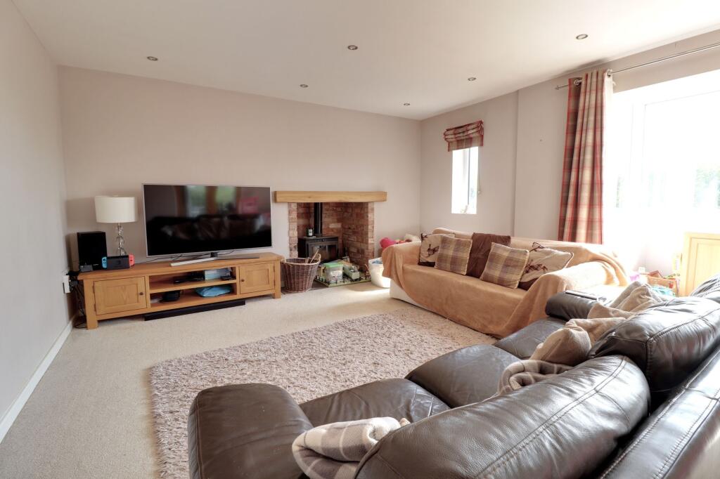 House in Shrewsbury, Willington Worthenbury - View 3