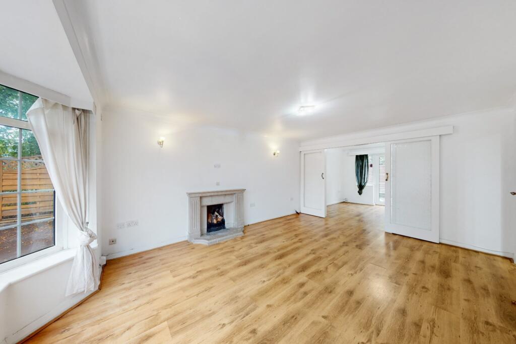 House in Harrow - More