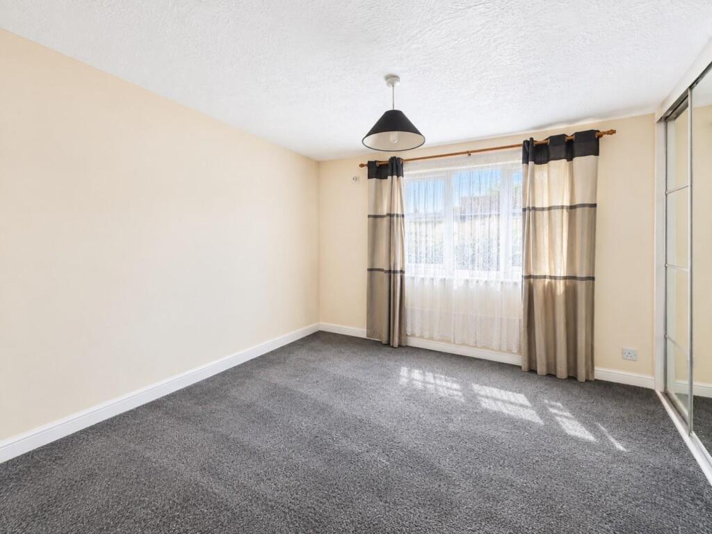 House in Stevenage, St Nicholas - View 4