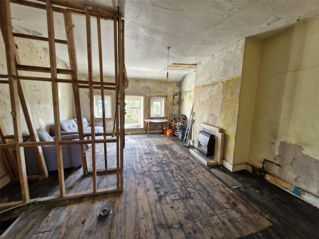 Apartment in Preston - More