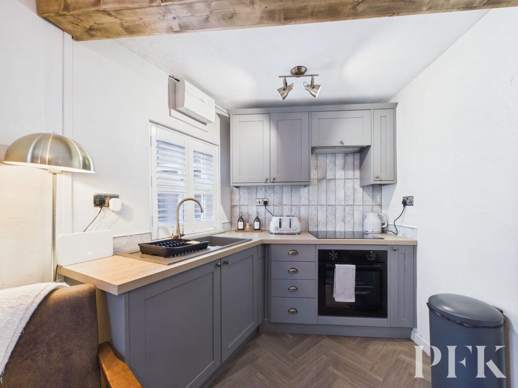 Laurel Cottage, 11B Station Street, Cockermouth, CA13 photo 3
