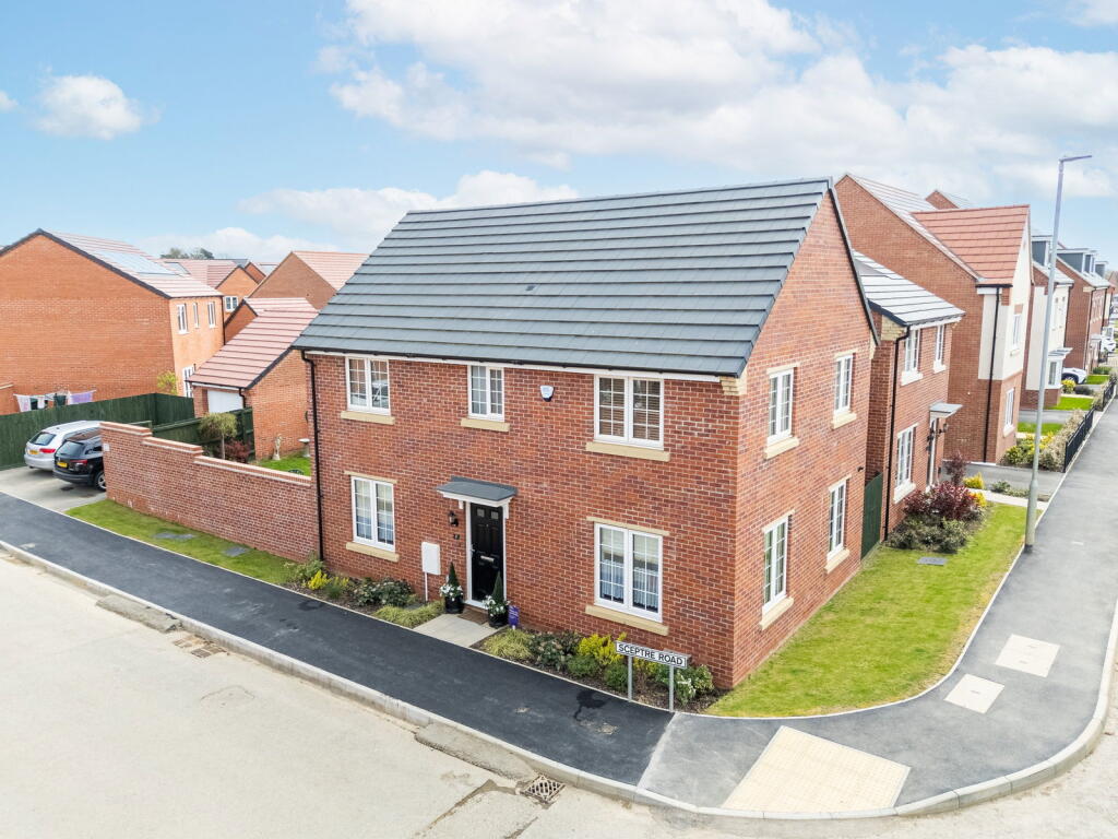 4-bed detached on Market Harborough, LE16 7WX, £410,000