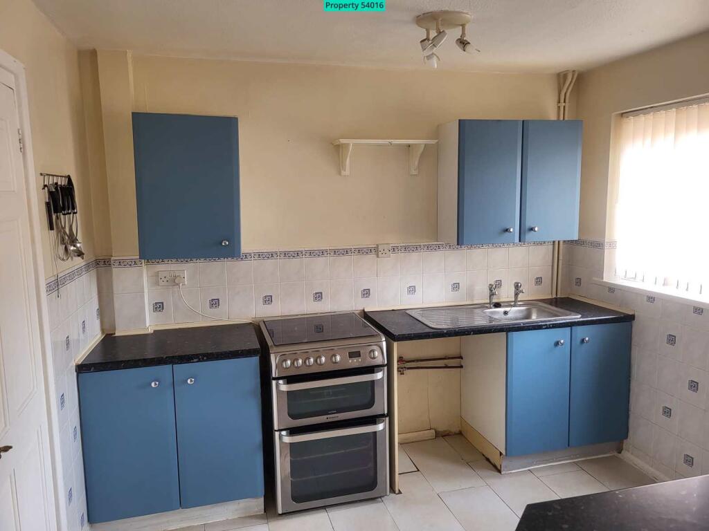 House in Chester, Ellesmere Port - More