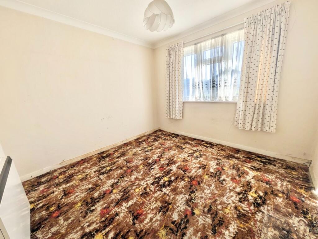 Geylen Road, Canvey Island photo 3