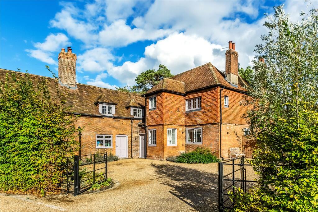 Main image of property: Malthouse Lane, Horley, Surrey, RH6