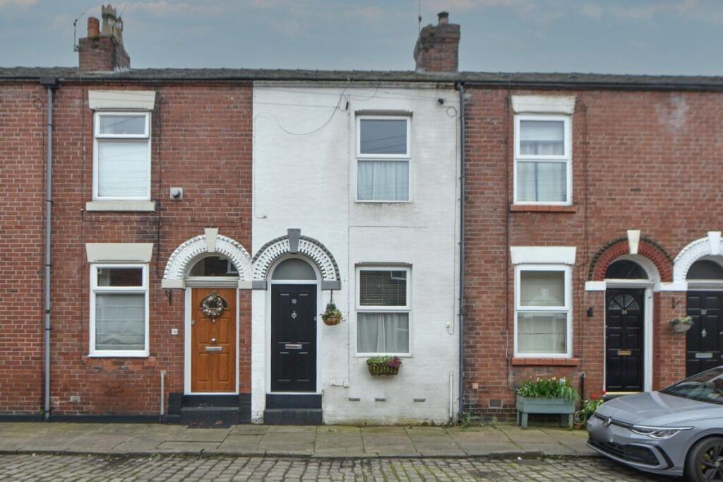Main image of property: Seymour Grove, Sale, M33 3AD