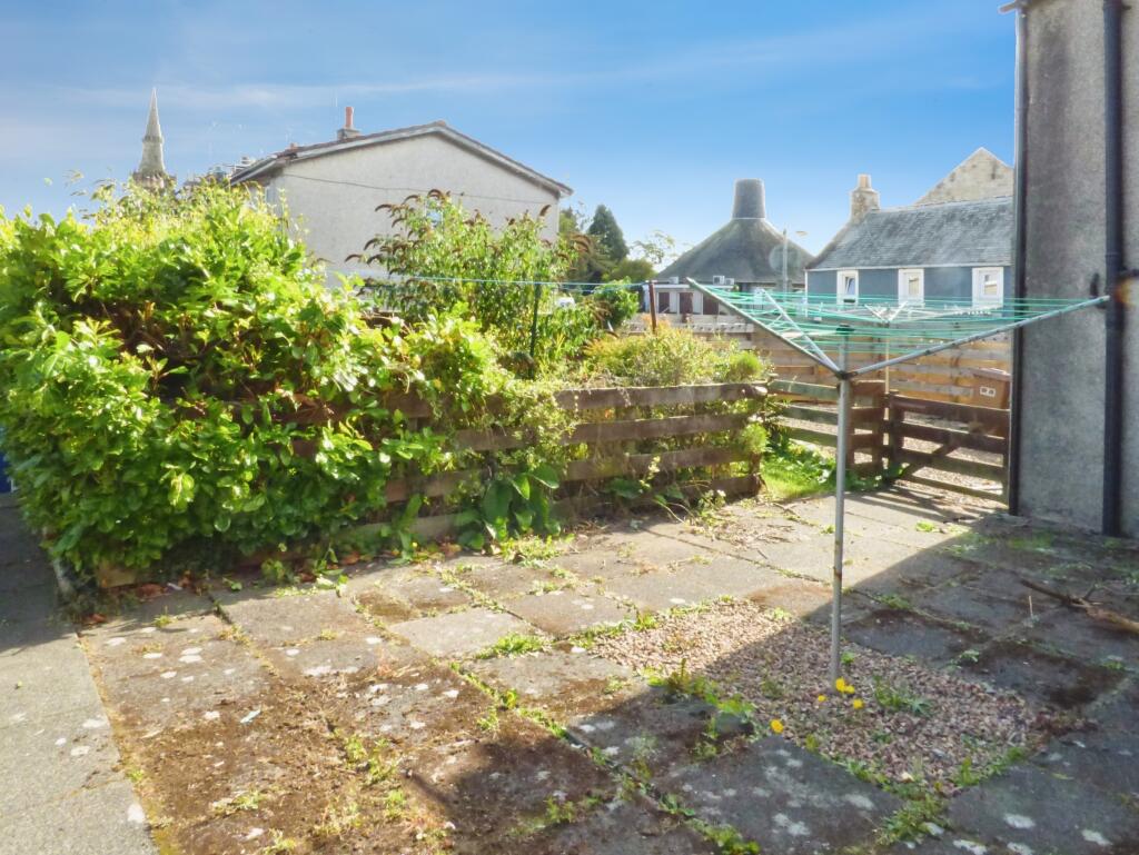 Apartment in Kirkcaldy - View 2