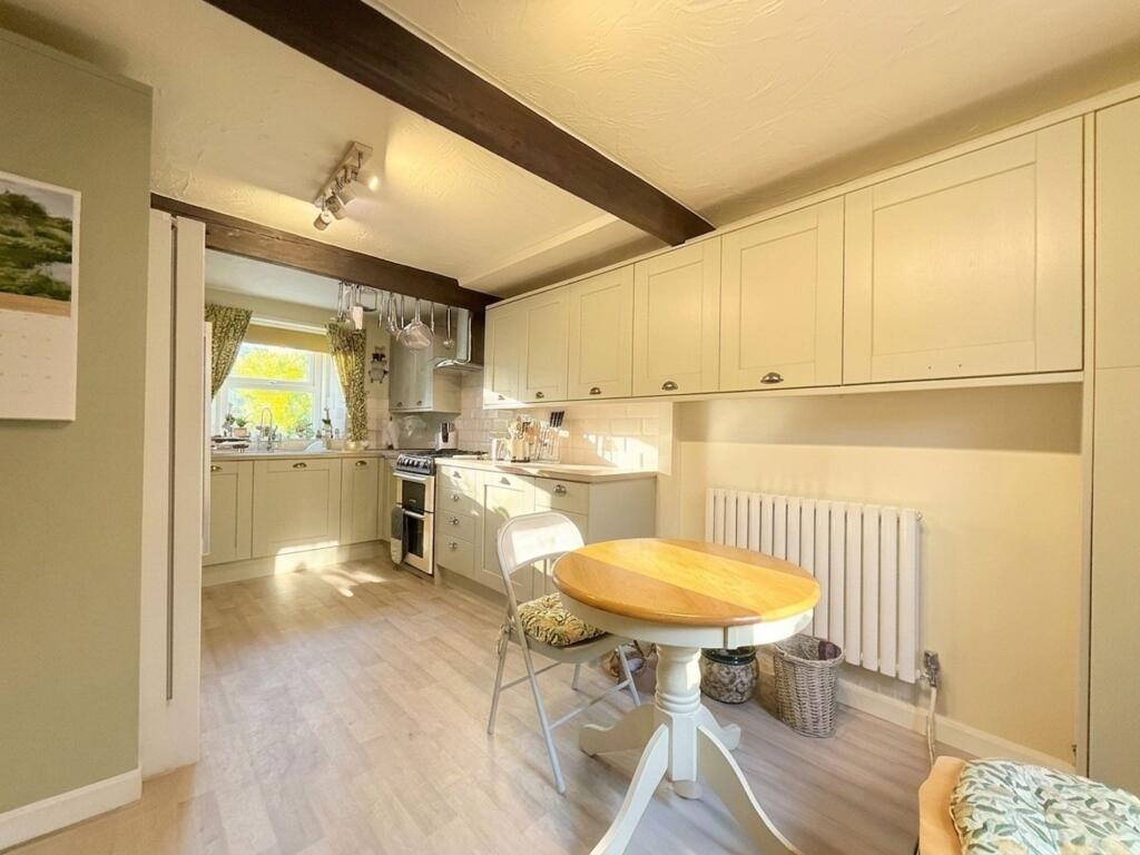 Almond Cottage, Westgate, Almondbury photo 4