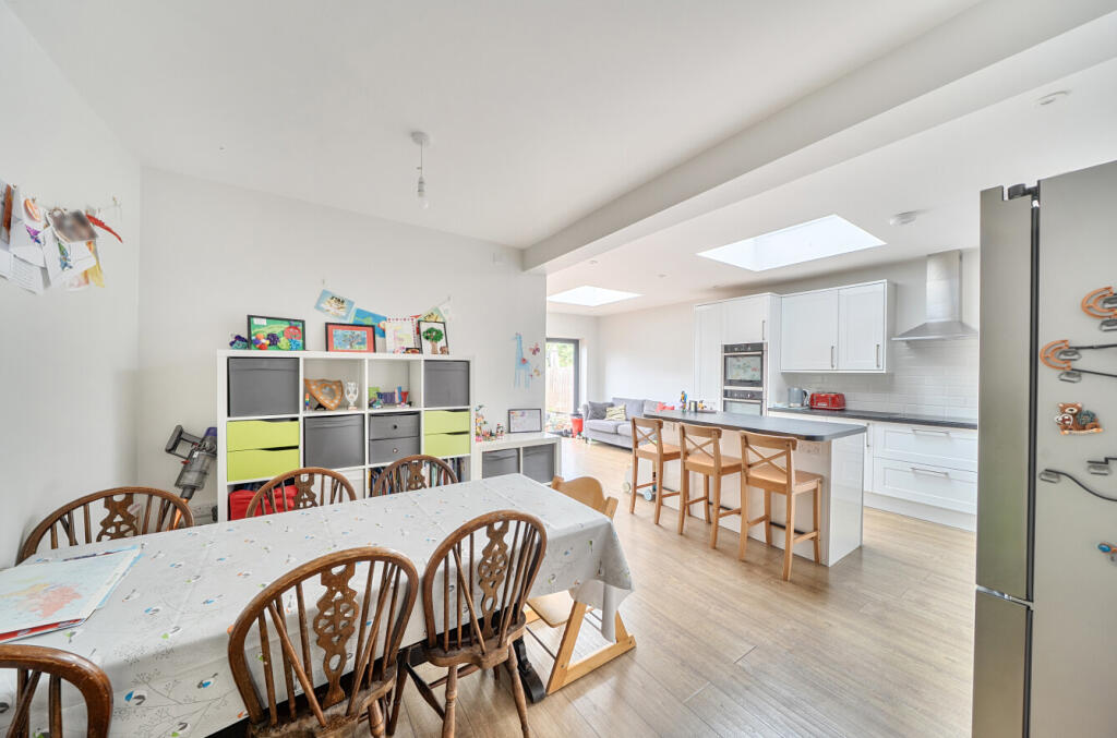 House in Southampton - View 4