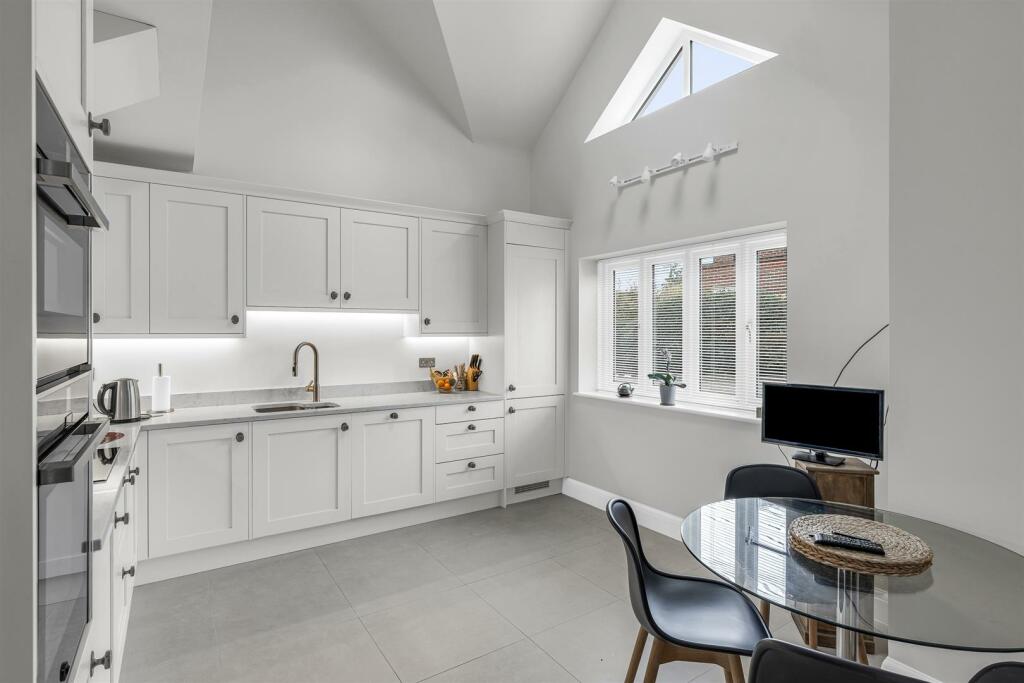 Additional image 3 of Church Street, Welwyn