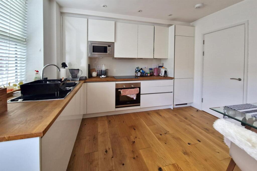 Apartment in Wellingborough, Hatton Park - View 5