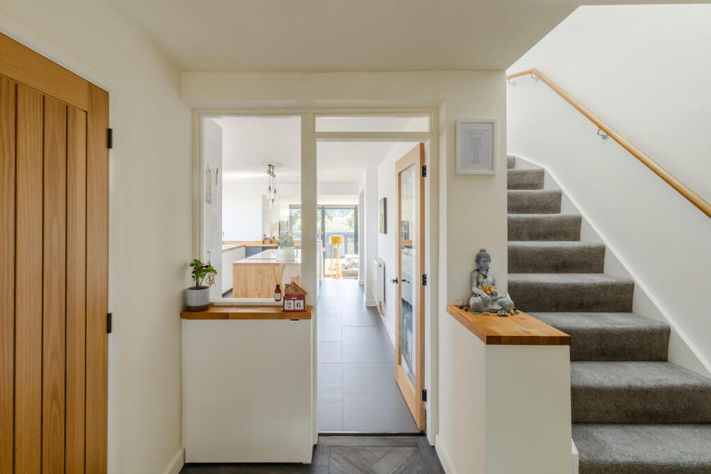 Insley Crescent, Broadstone - More