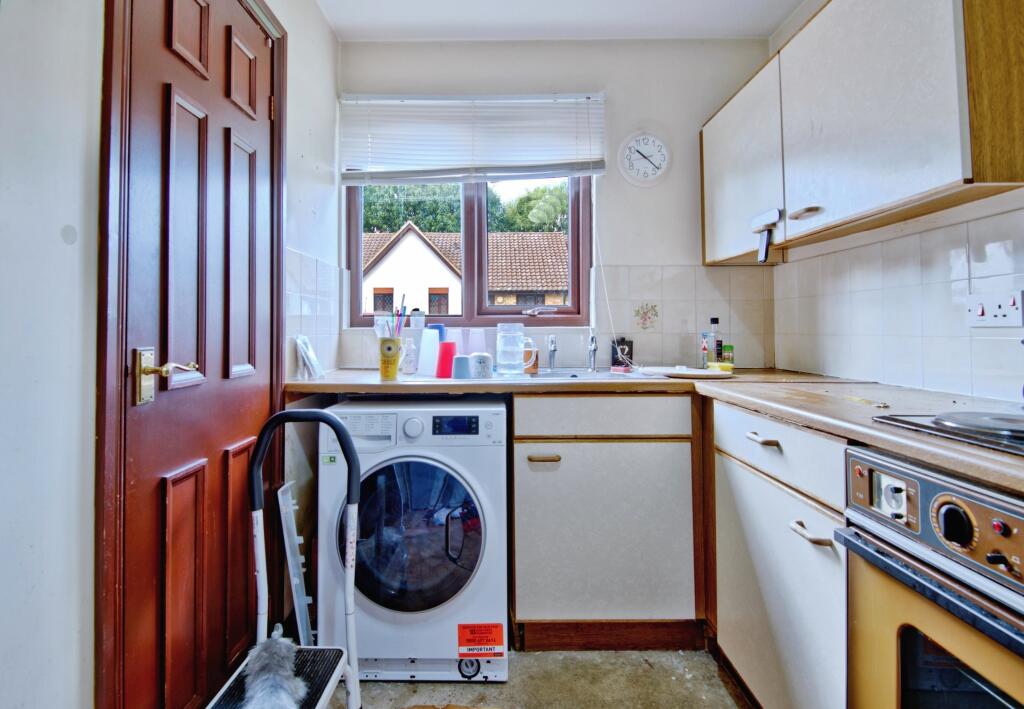House in Basildon, Essex - View 5