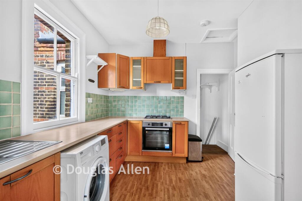 Apartment in London - More
