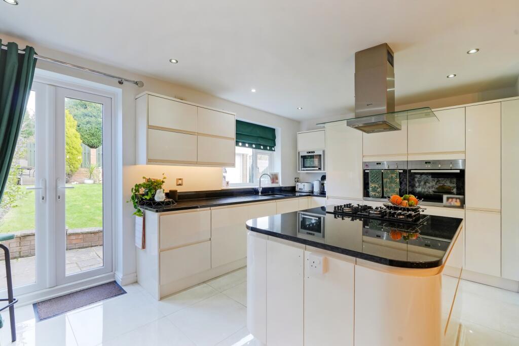 Main image of property: Camdale View, Ridgeway. S12 3XQ