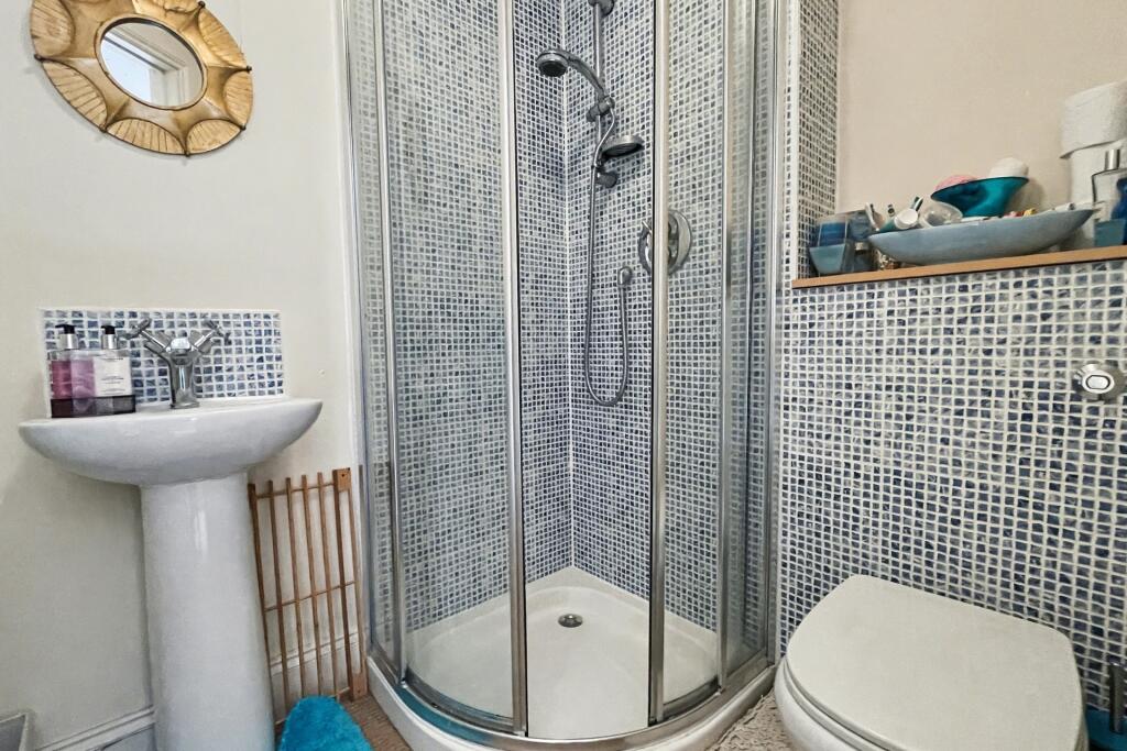 Additional image 5 of East Cliff