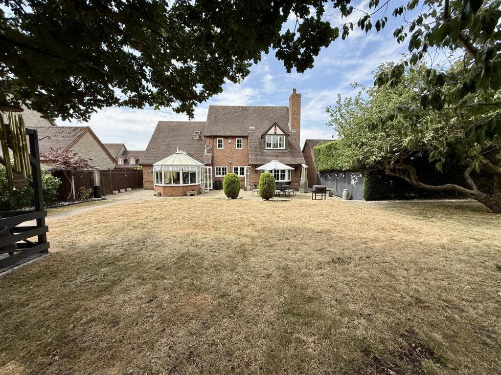 Main image of property: Lassington Grove, Highnam