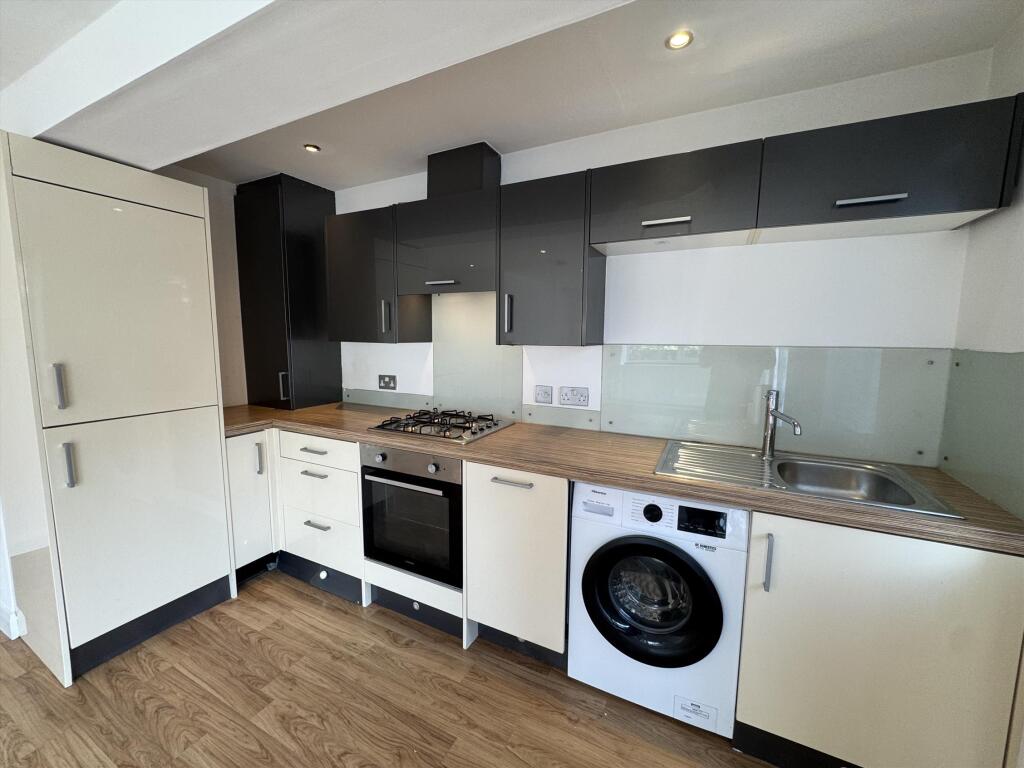 Apartment in Preston, Penwortham Lane, Penwortham - View 2