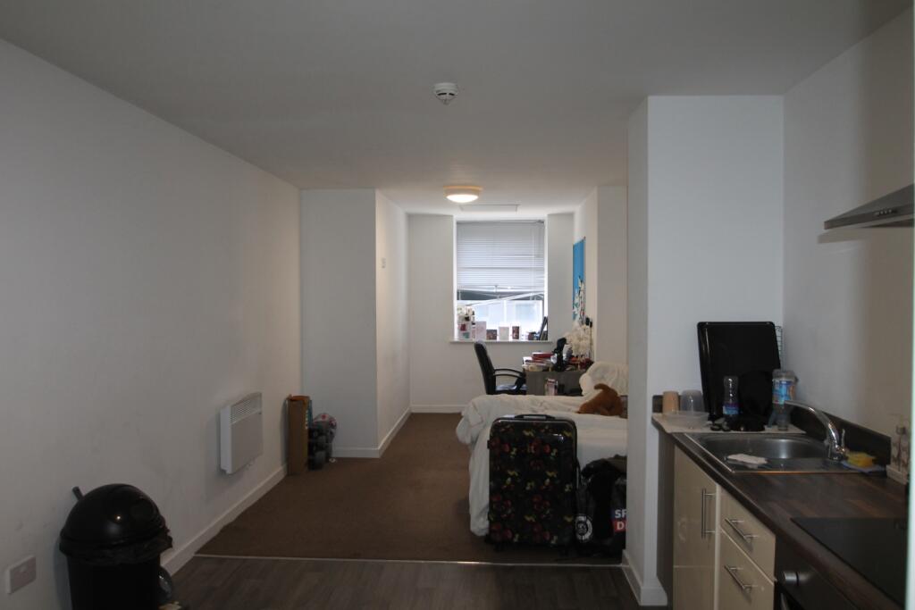 Studio flat for rent